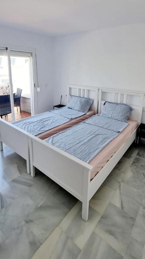 Mijas Holiday Apartment ฟูเอนฮิโรลา ภายนอก รูปภาพ