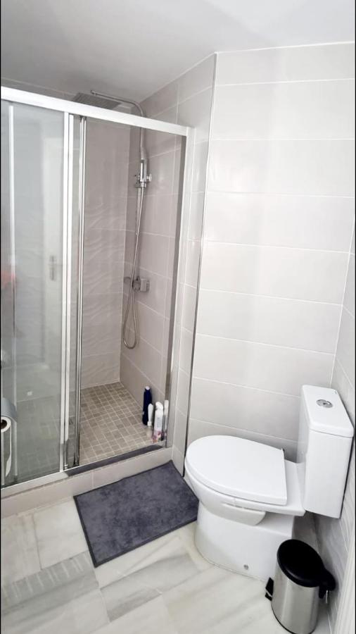 Mijas Holiday Apartment ฟูเอนฮิโรลา ภายนอก รูปภาพ