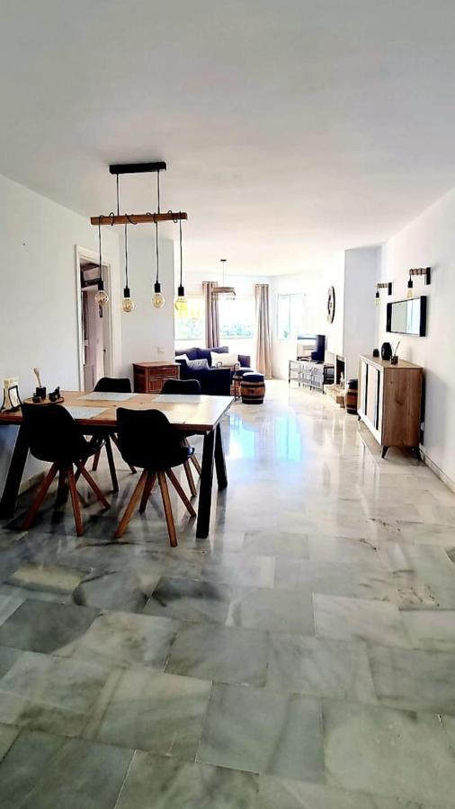 Mijas Holiday Apartment ฟูเอนฮิโรลา ภายนอก รูปภาพ