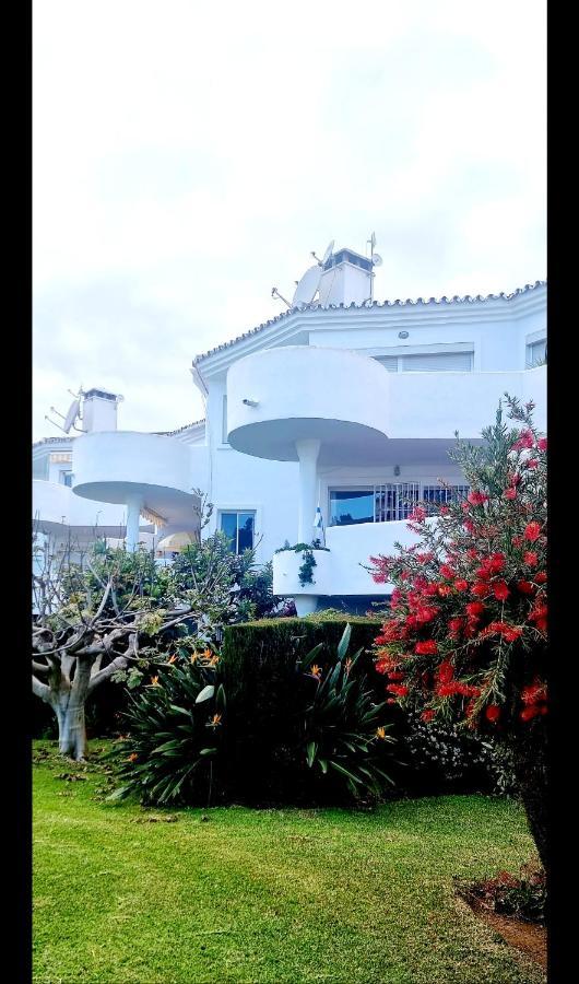Mijas Holiday Apartment ฟูเอนฮิโรลา ภายนอก รูปภาพ