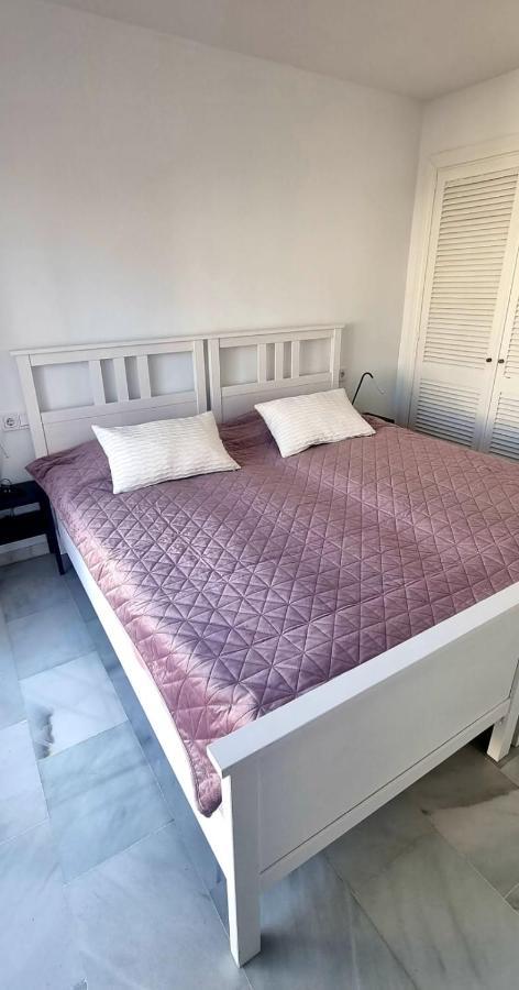 Mijas Holiday Apartment ฟูเอนฮิโรลา ภายนอก รูปภาพ